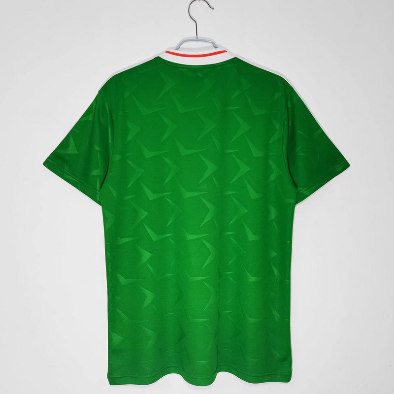 92 Ireland home Retro