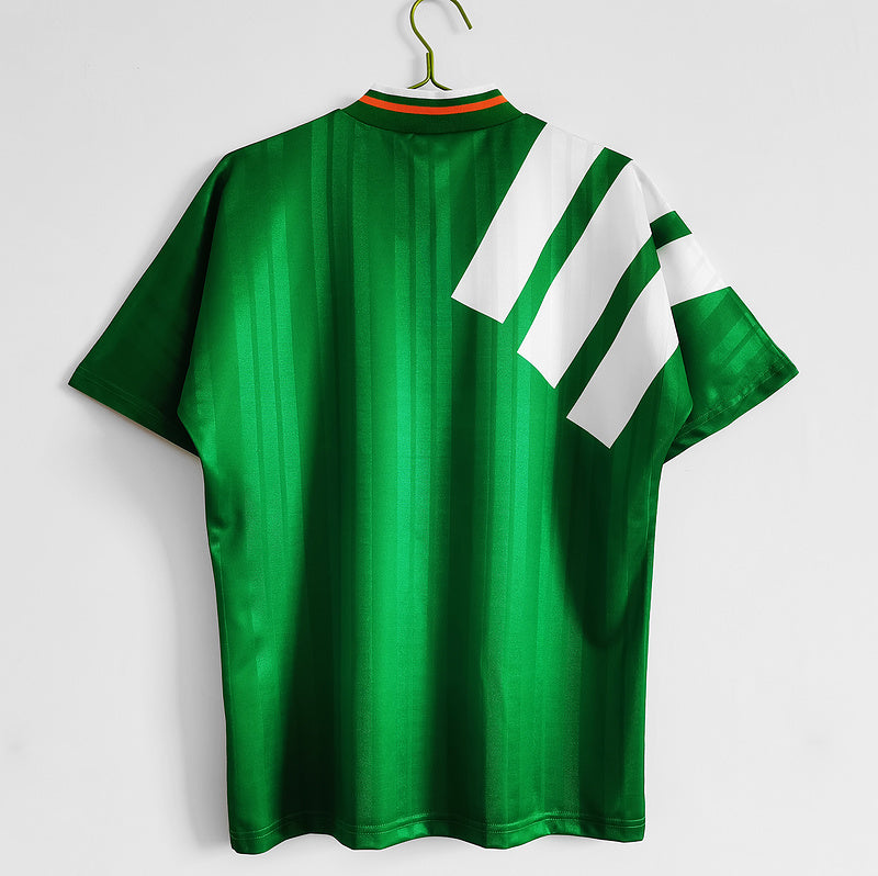 94 Ireland home Retro