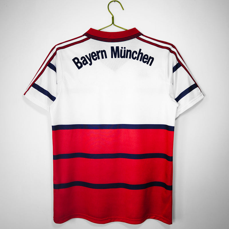 00 Bayern away retro
