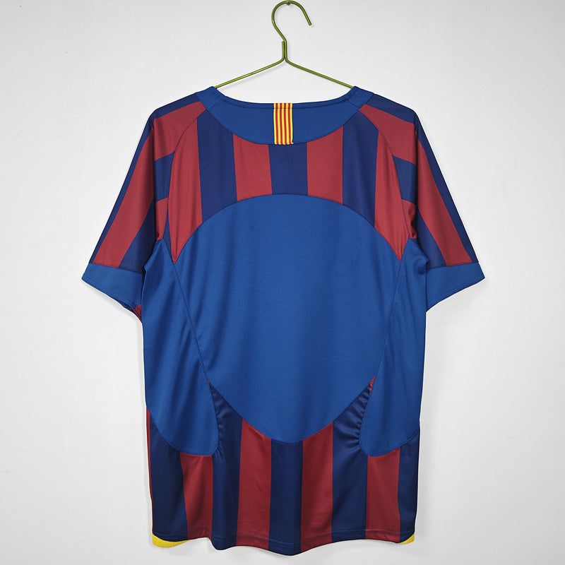 06 Barcelona home retro