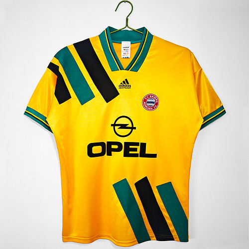 95 Bayern away retro