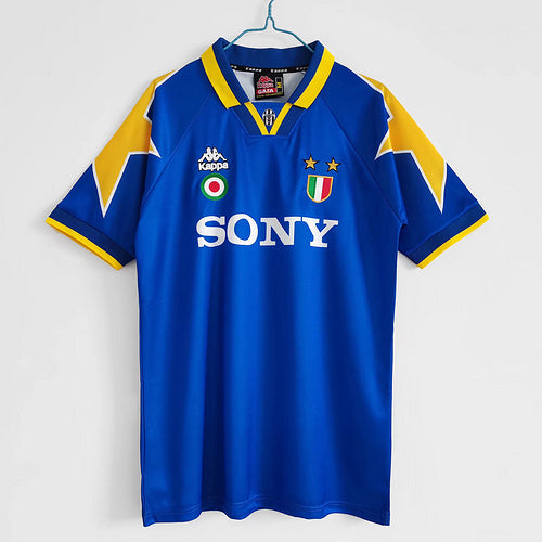 96 Juventus away retro