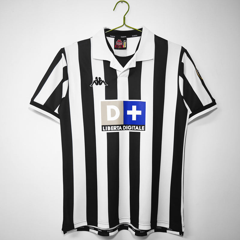 99 Juventus home retro