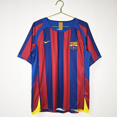 06 Barcelona home retro