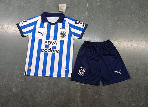 Monterrey home kid